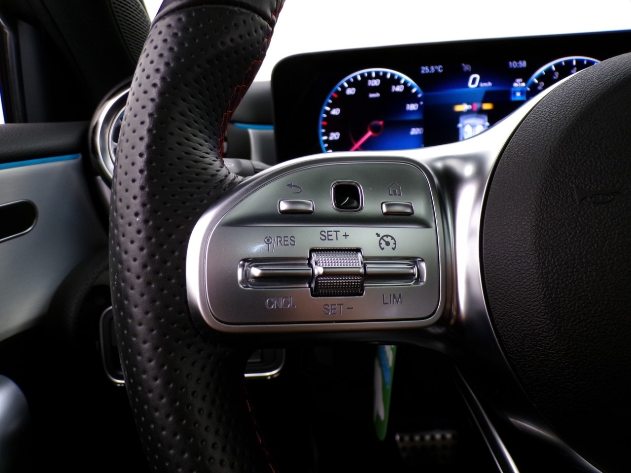 Mercedes Classe A Classe A 250 e EQ-POWER Premium 7G-DCT - 17