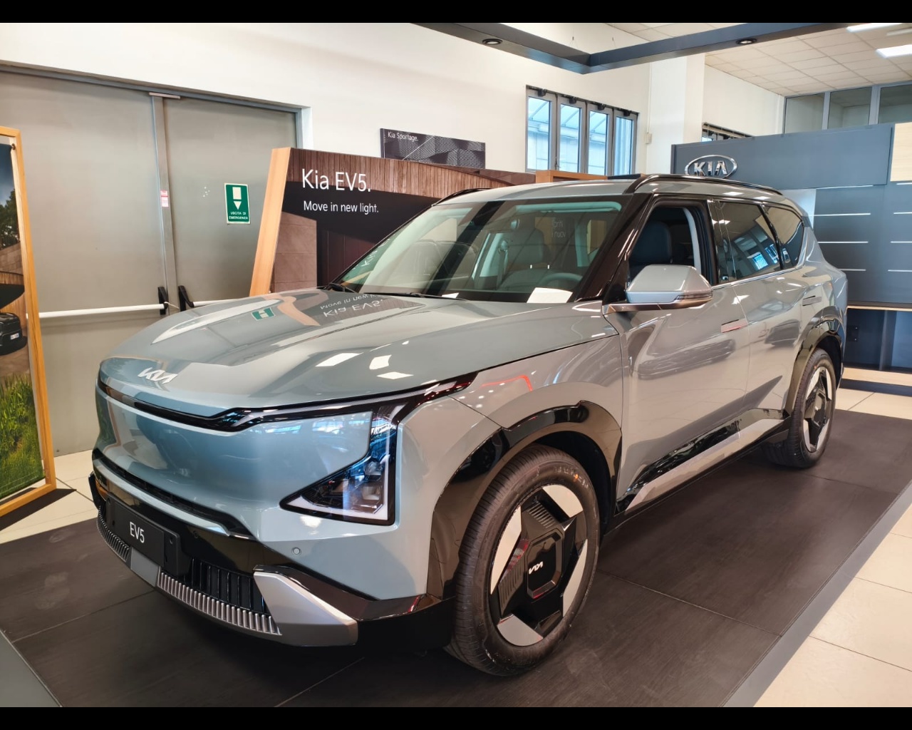 KIA EV5 LR FWD EARTH in pronta consegna
