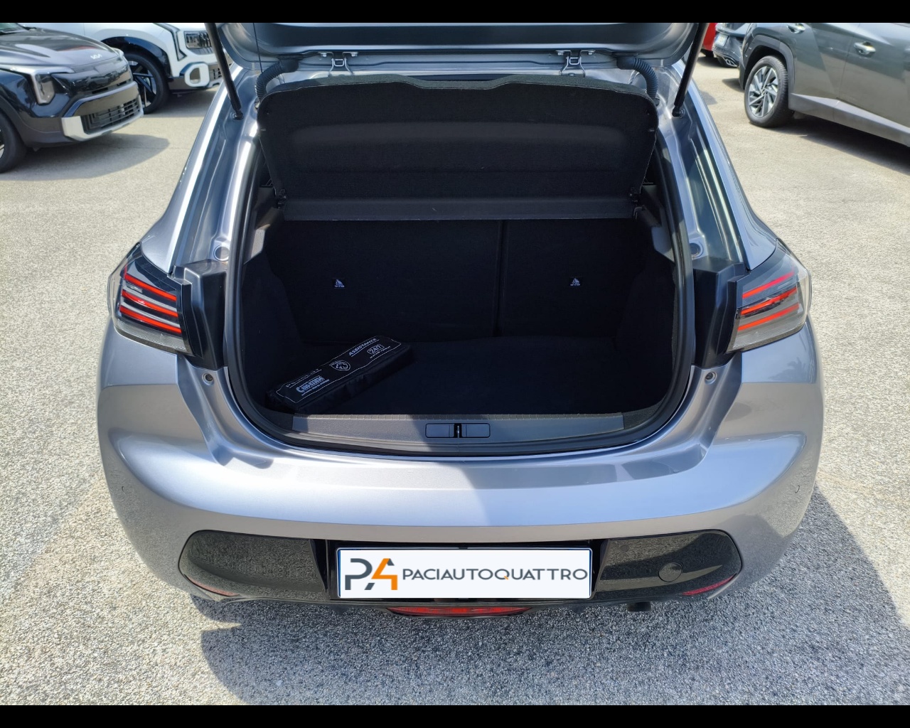 Foto PEUGEOT 208 1.2 puretech Allure s&s 100cv