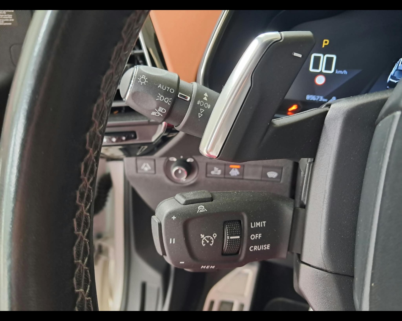 Foto DS DS7 Crossback 1.5 bluehdi Grand Chic 130cv auto