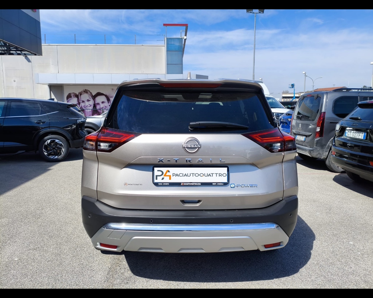 Foto NISSAN X-Trail 1.5 e-power Tekna 2wd auto
