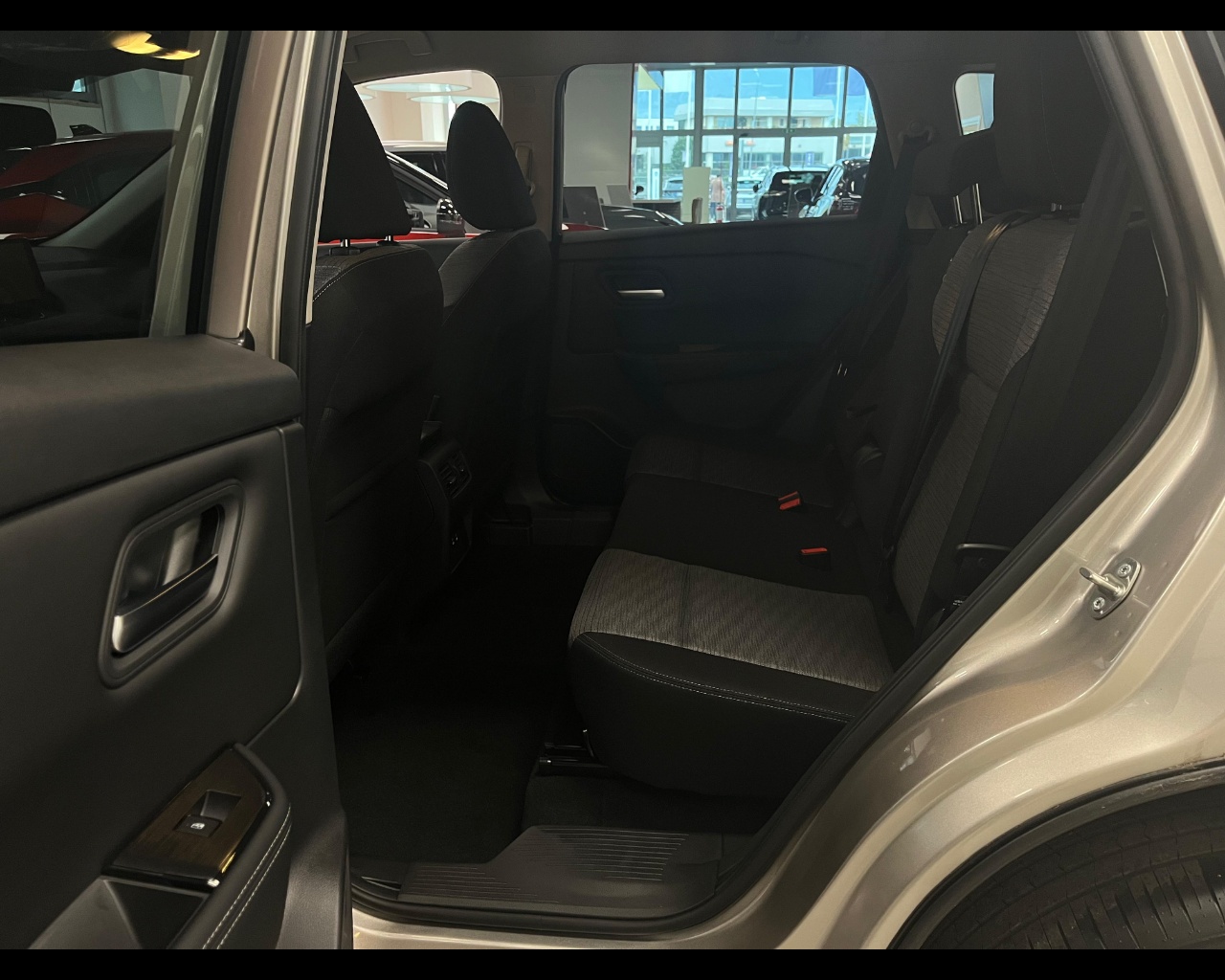 Foto NISSAN X-Trail 1.5 mhev N-Connecta 2wd xtronic