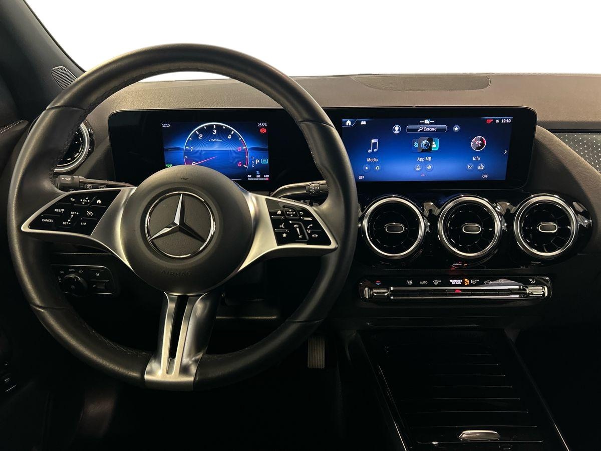 Mercedes GLA GLA 180 D Progressive Advanced 8G-DCT - 11