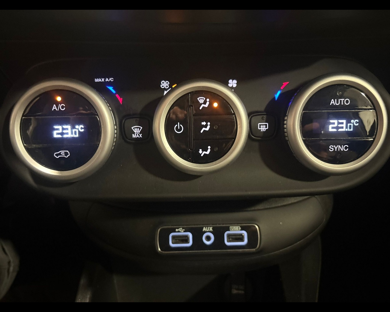 Foto FIAT 500X 1.6 mjt Lounge 4x2 120cv 