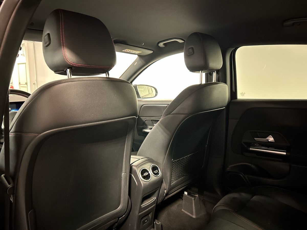 Mercedes GLA GLA 180 D Premium 8G-DCT - 18