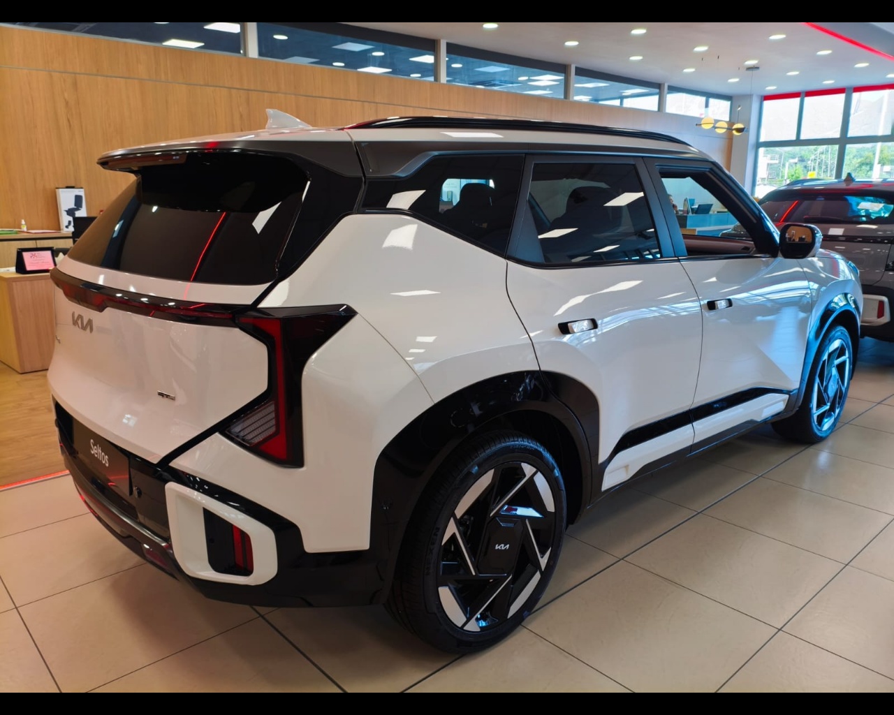 Foto KIA SELTOS 1.6 TGDI DCT 2WD GTL TC TT