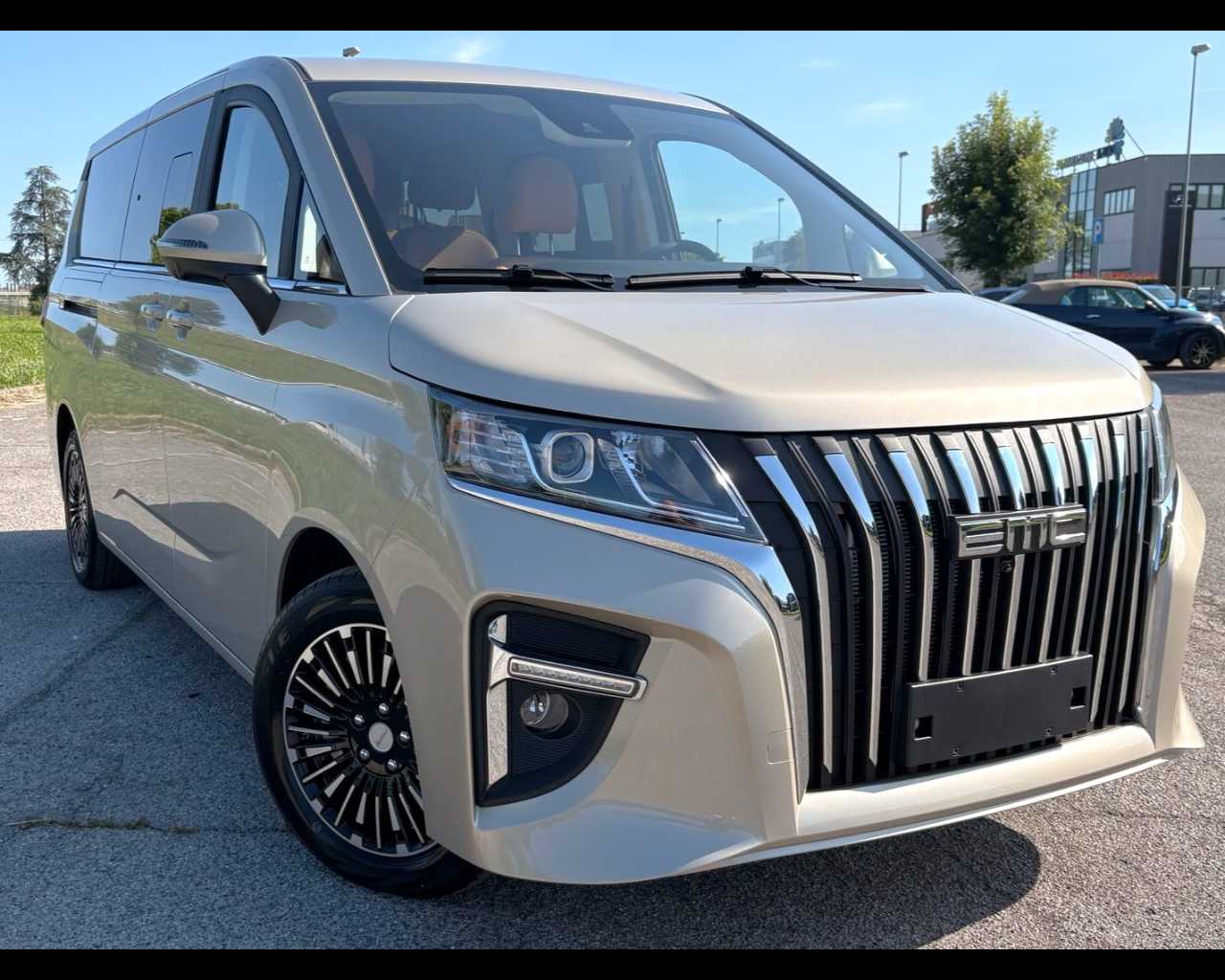 Emc NOVE Nuovo benzina NOVE Rovigo