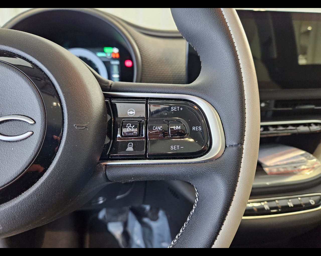 FIAT 500e La Prima Elettrico Usato - 9