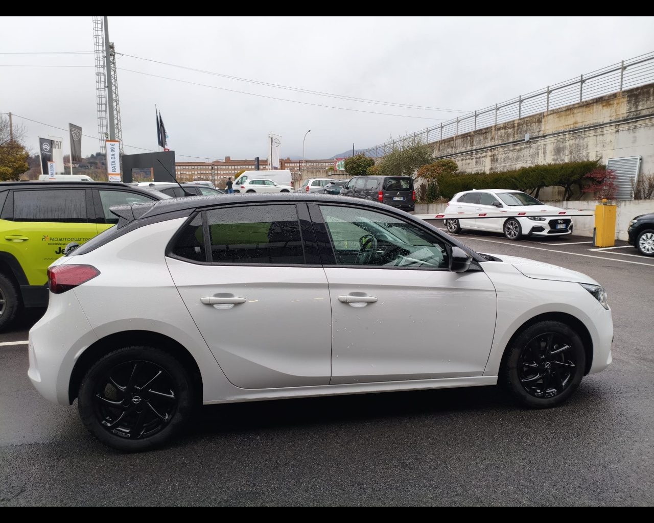 Foto OPEL Corsa 1.2 Blitz Edition s&s 100cv