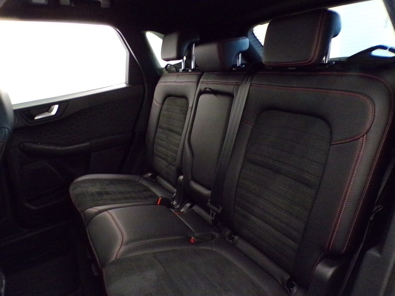 Ford Kuga Kuga 2.5 PHEV 225cv ST-Line 2WD e-Shifter - 14