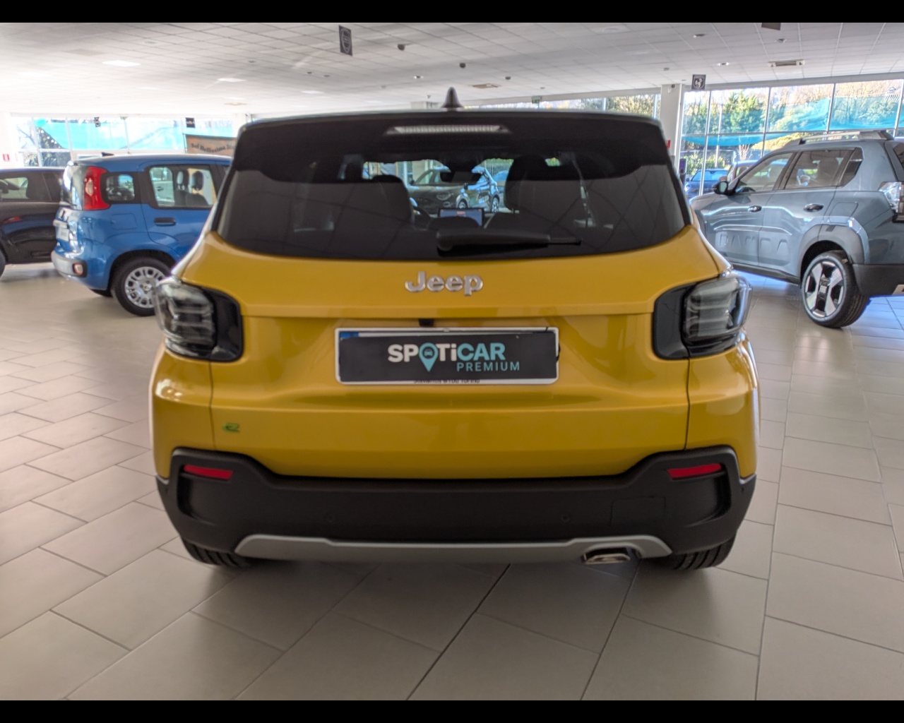 Foto JEEP Avenger 1.2 turbo e-hybrid mhev Summit fwd 110cv edct6