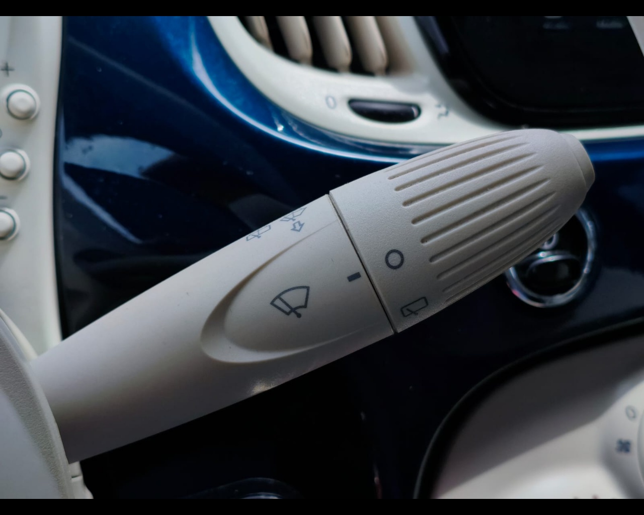 Foto FIAT 500 1.0 hybrid Lounge 70cv