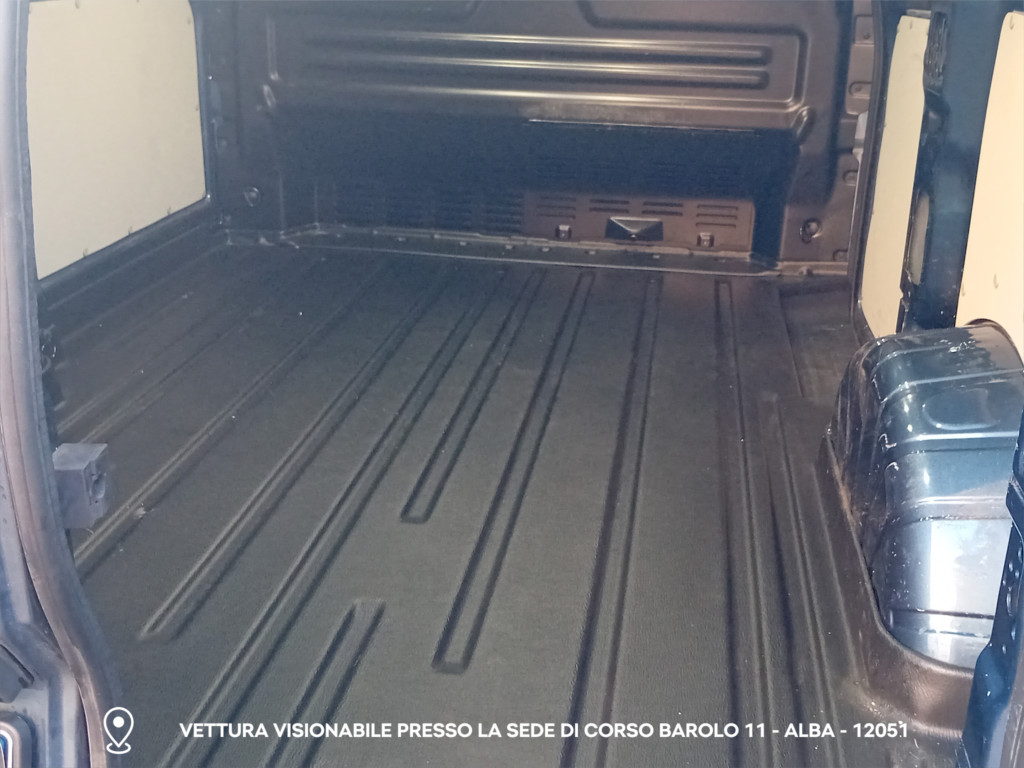 Panoramica 6° Immagine Veicolo