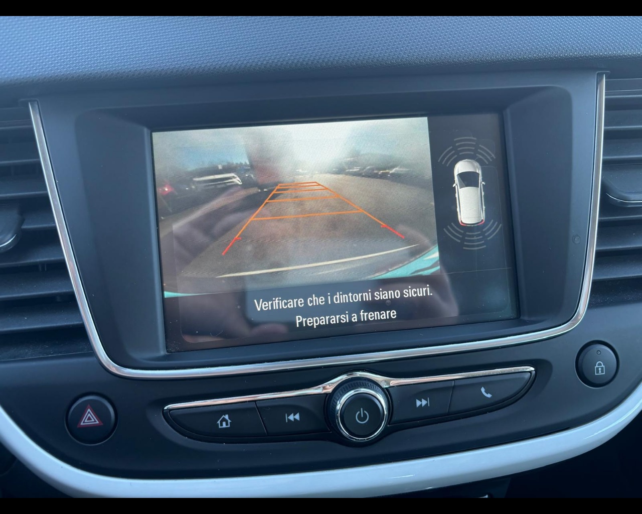 Foto OPEL Crossland 1.5 ecotec Design&Tech 110cv