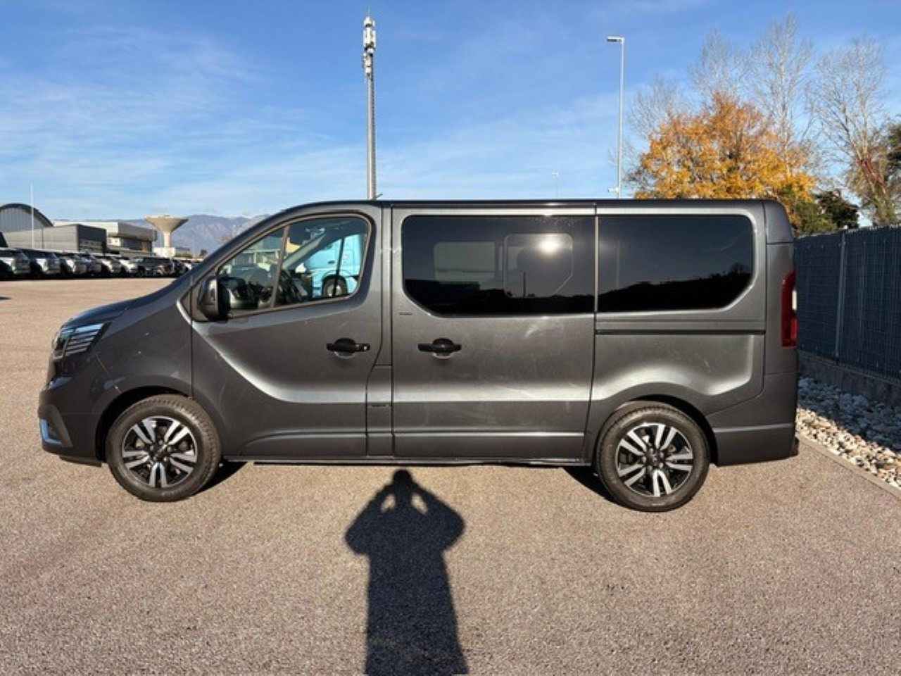 Renault Trafic IV trafic spaceclass 2.0 Blue dci 170cv L1H1 EDC - 8