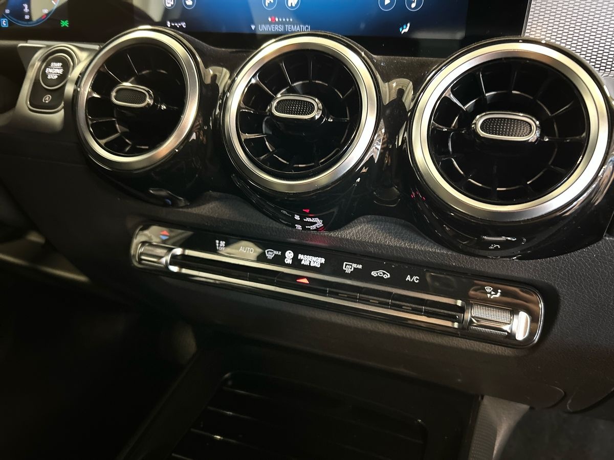 Mercedes GLB GLB 180 D Business Extra 8G-DCT - 14