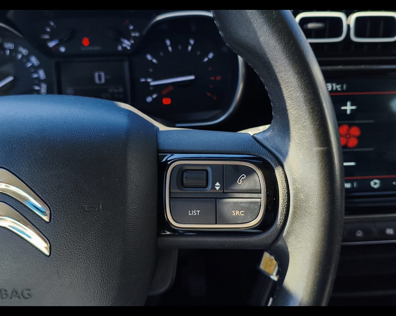 Foto CITROEN C3 Aircross 1.2 puretech Shine Pack s&s 110cv