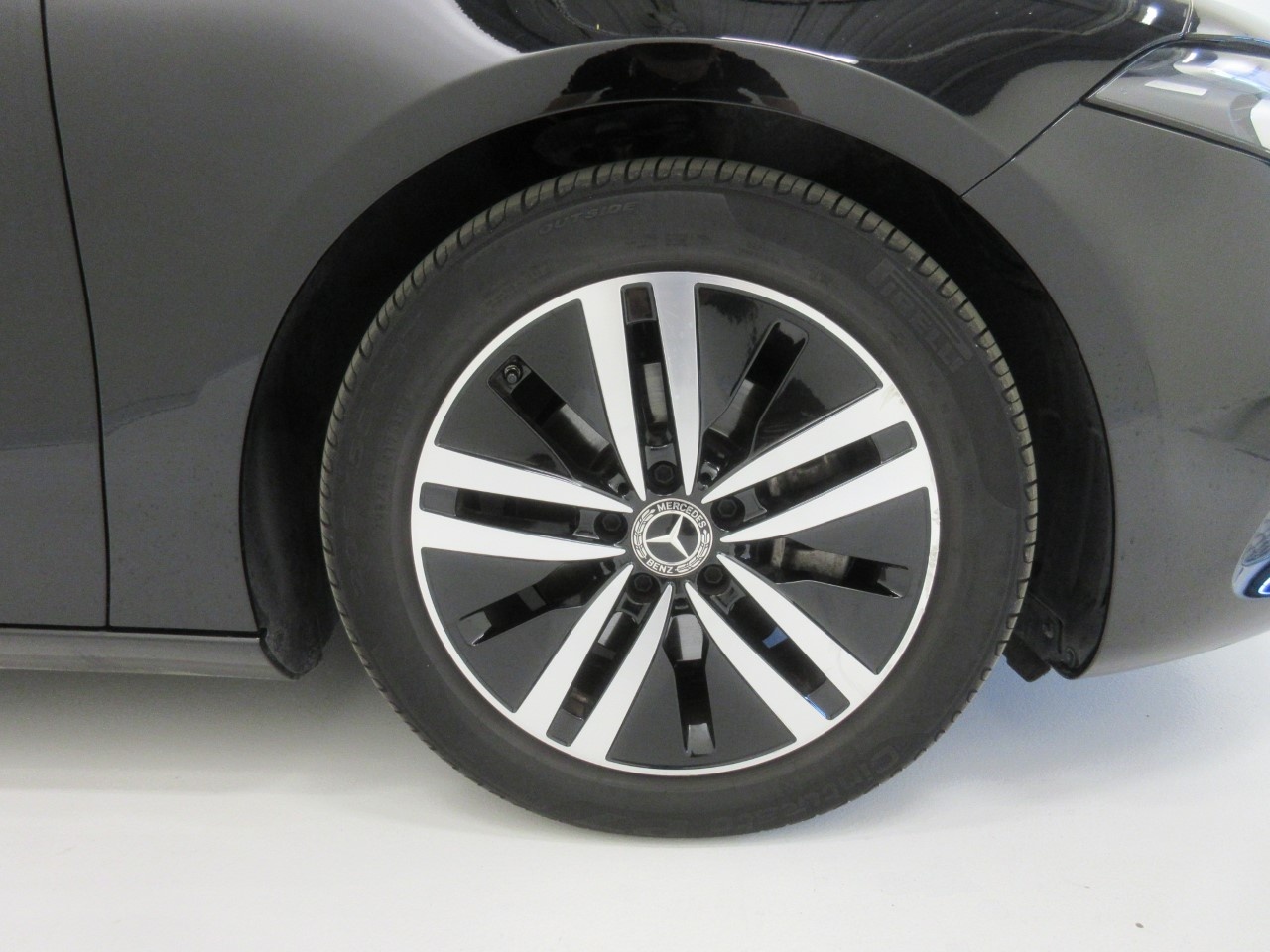 Mercedes Classe A Classe A 180 D Sport 8G-DCT - 4