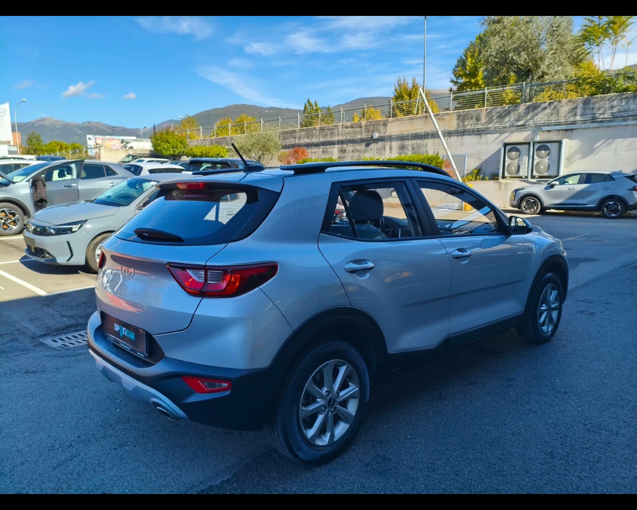 Foto KIA Stonic 1.2 Urban ecogpl 82cv