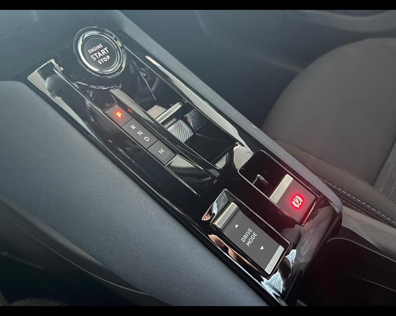 Foto ALFA ROMEO Junior Ibrida Ibrida 1.2 136cvHybrid Edct6