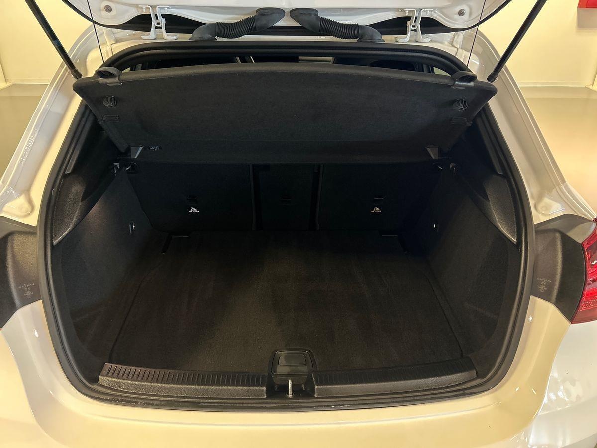 Mercedes  Classe A 180 D Advanced Plus AMG Line 8G-DCT - 8