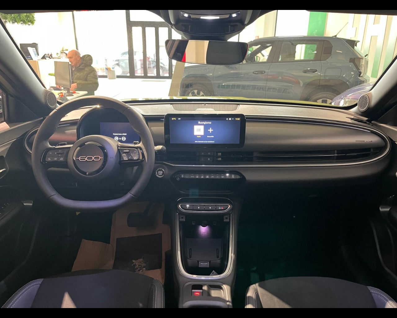 Foto FIAT 600 Hybrid Sport Edizione Milano Cortina 2026 1.2 Hybrid 145cv