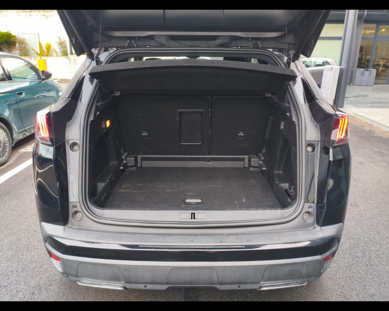 Foto PEUGEOT 3008 1.5 bluehdi GT Pack s&s 130cv eat8
