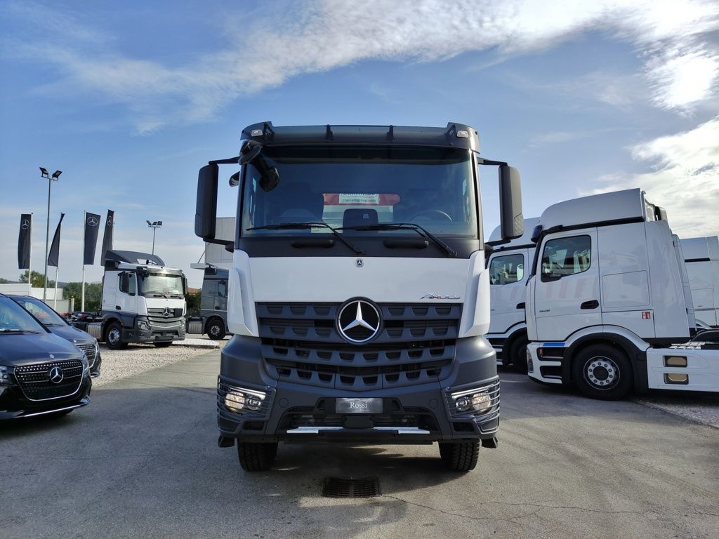 Mercedes-Benz Arocs  3351 K 6×4