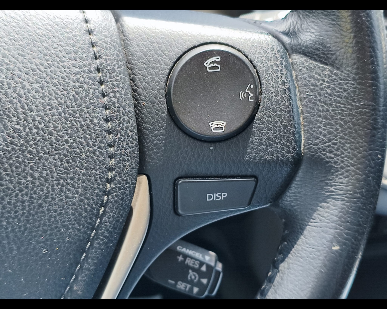 Foto TOYOTA Rav4 2.2 d-cat Lounge 4wd 150cv auto