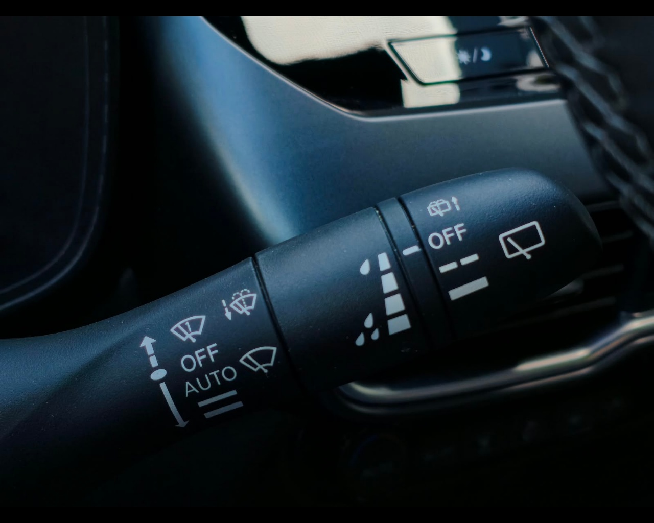 Foto NISSAN Juke 1.6 hev N-Connecta