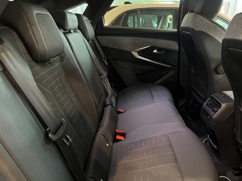 PEUGEOT – 3008 Hybrid 145 e-DCS6 GT