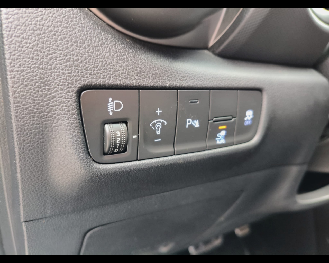 Foto HYUNDAI Kona 64 kWh EV Xline 204cv