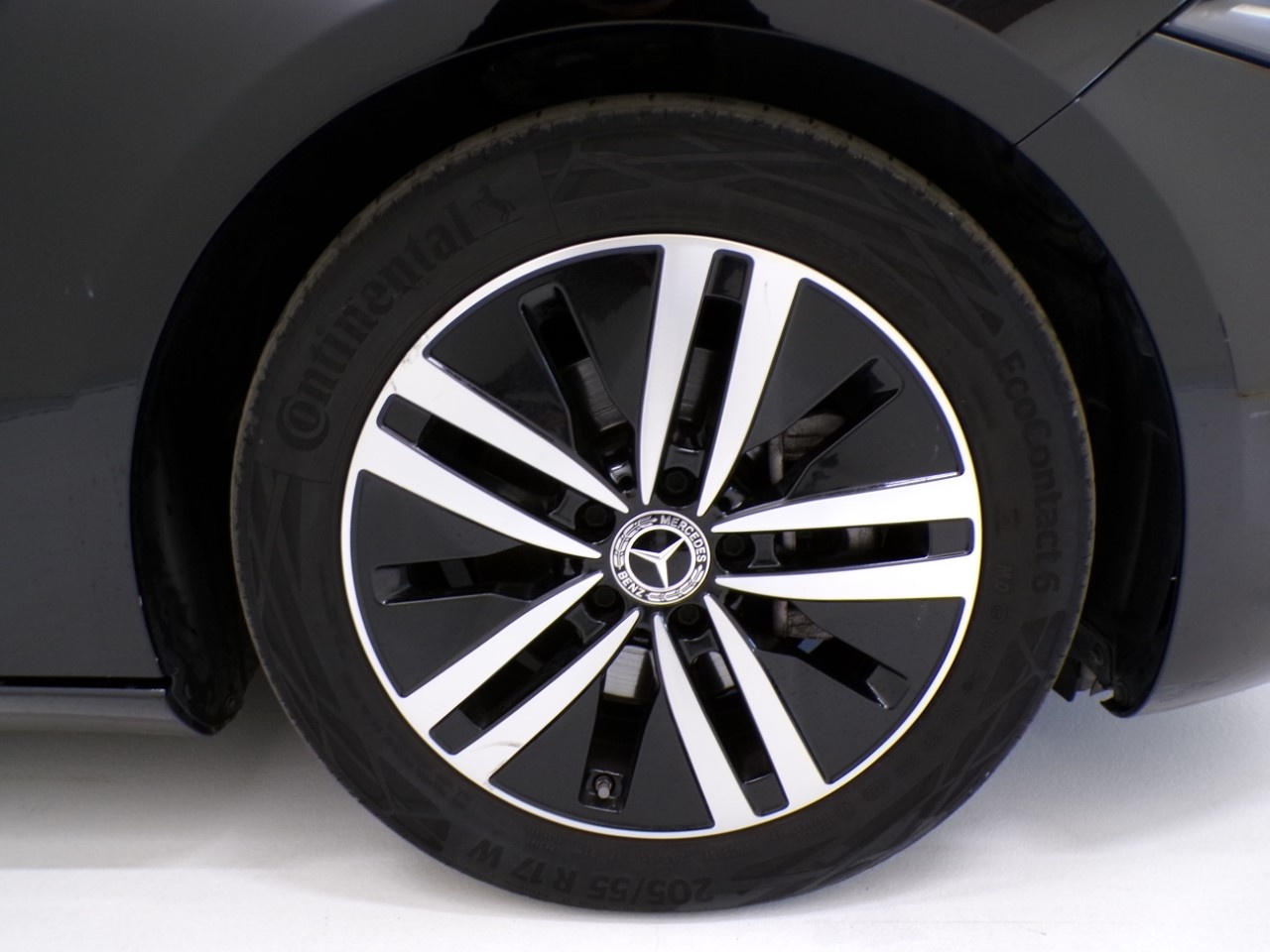 Mercedes Classe A Classe A 180 D Sport 8G-DCT - 4