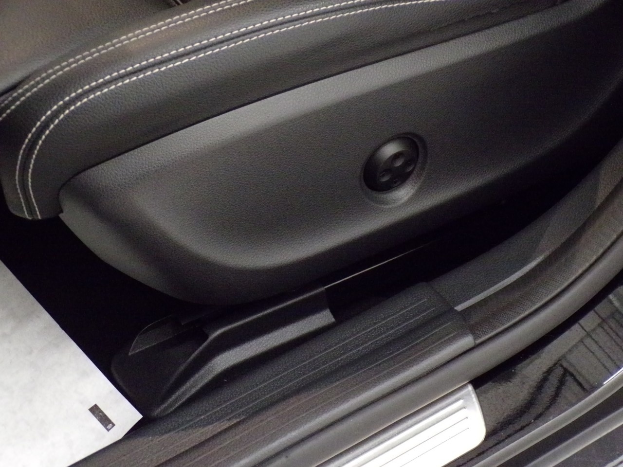 Mercedes GLA GLA 200 D Night edition 4Matic 7G-DCT - 14
