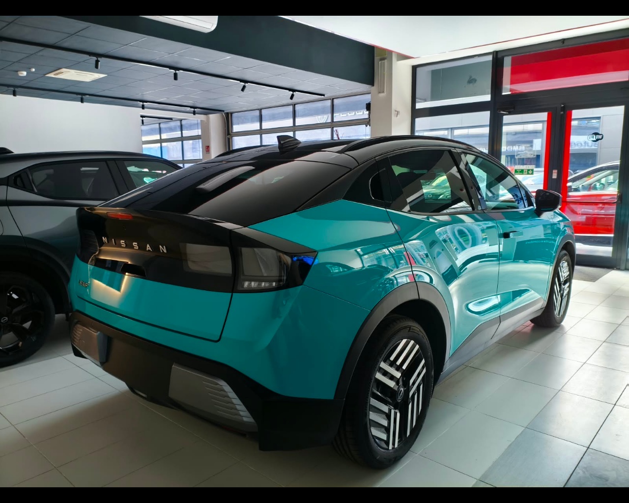 Foto NISSAN NEW LEAF 52KWH ADVANCE 2TONE