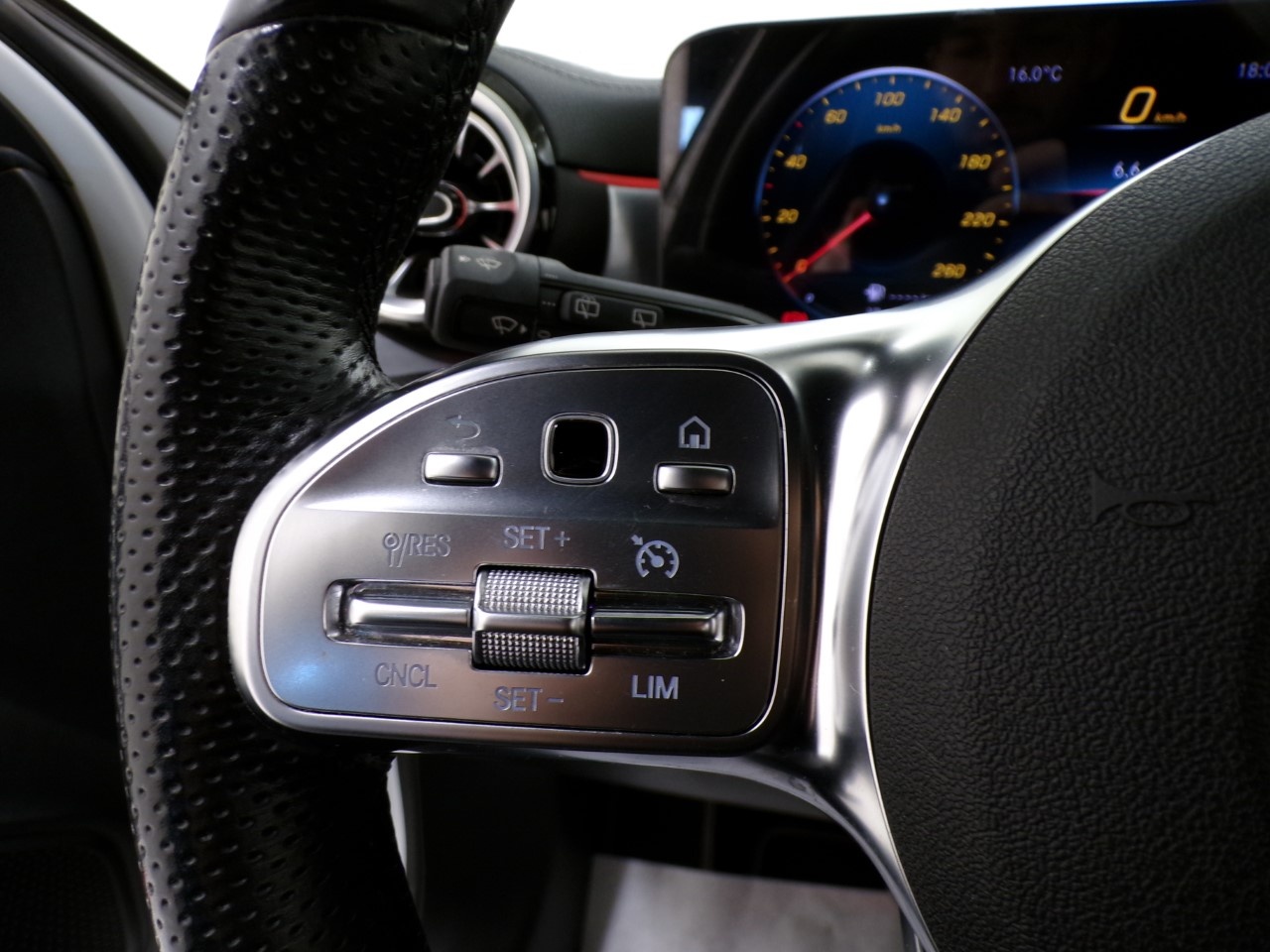 Mercedes Classe A Classe A 180 D Premium Night edition 8G-DCT - 15