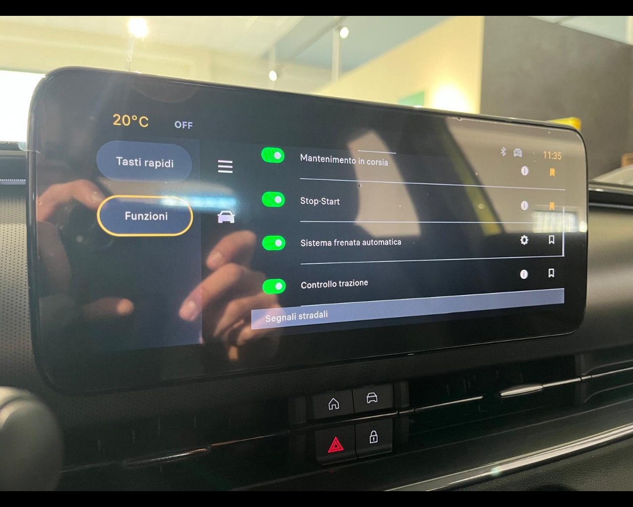 Foto FIAT 600 Hybrid Sport Edizione Milano Cortina 2026 1.2 Hybrid 145cv