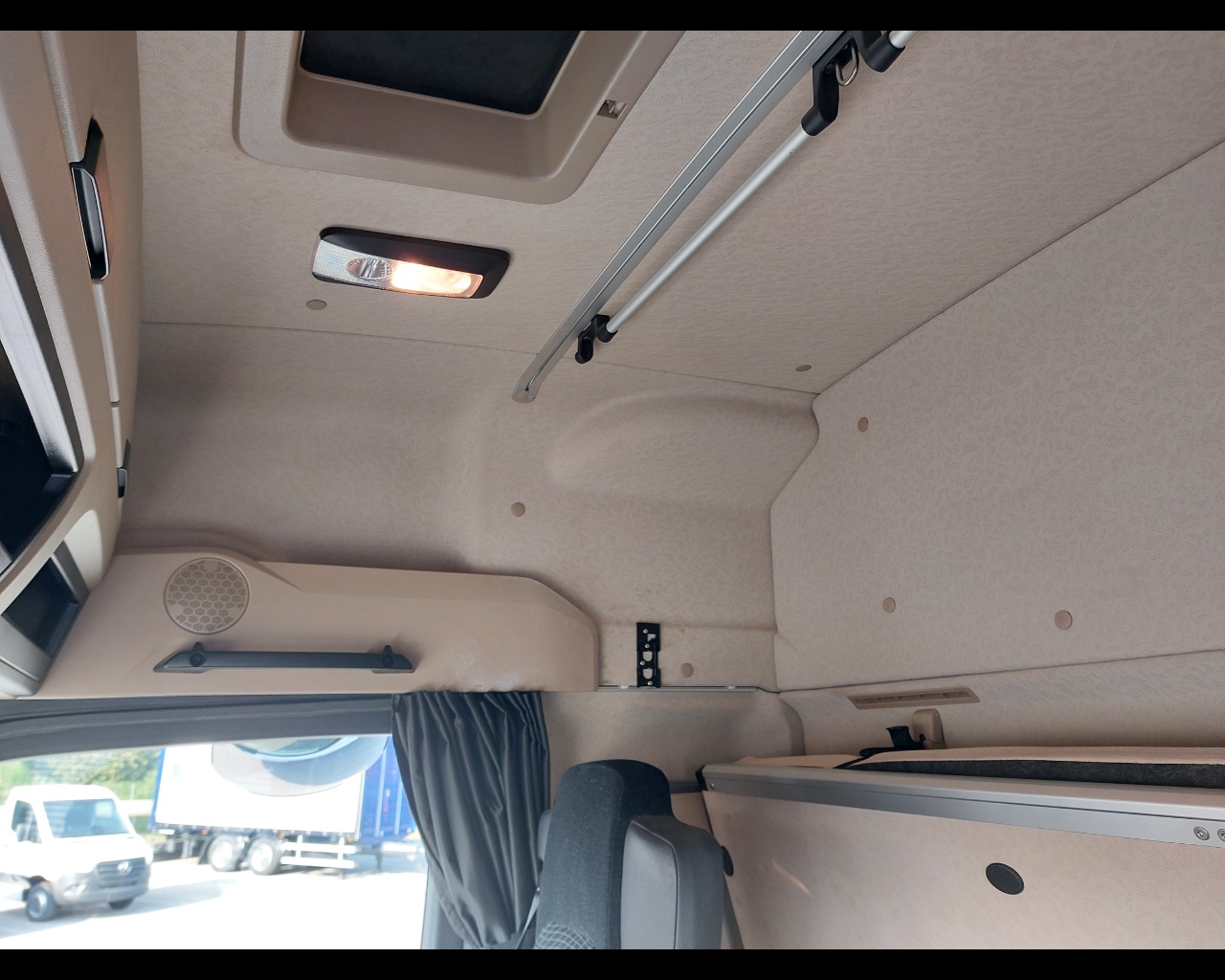 Mercedes Actros Actros L 1852 LS 4x2 - 17