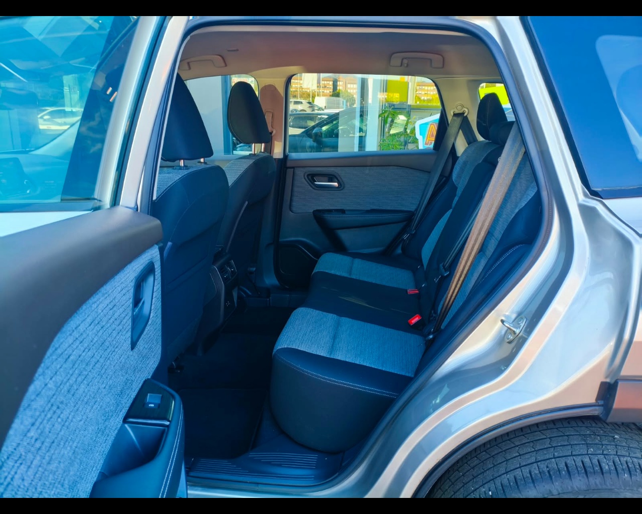 Foto NISSAN X-Trail 1.5 e-power Acenta 2wd auto