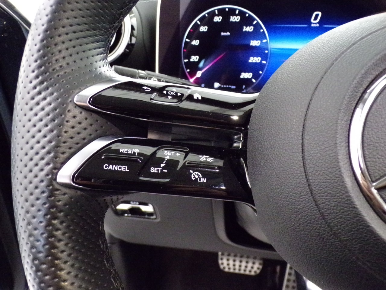 Mercedes GLC GLC SUV 300 d AMG Line Advanced Plus 4Matic 9G-Tronic - 18