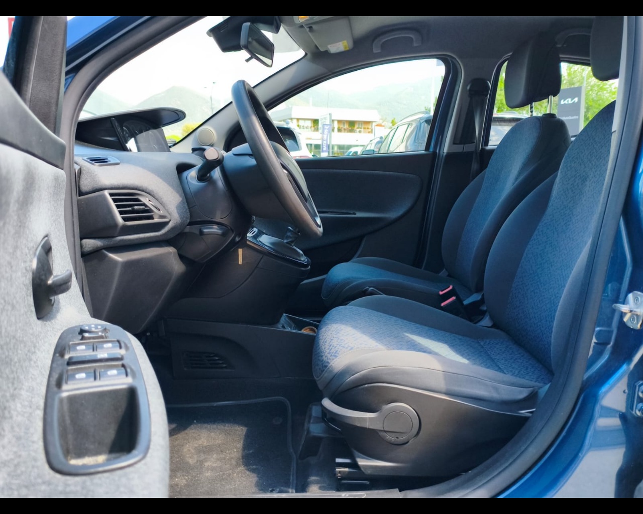 Foto LANCIA Ypsilon 1.2 Silver Gpl 69cv
