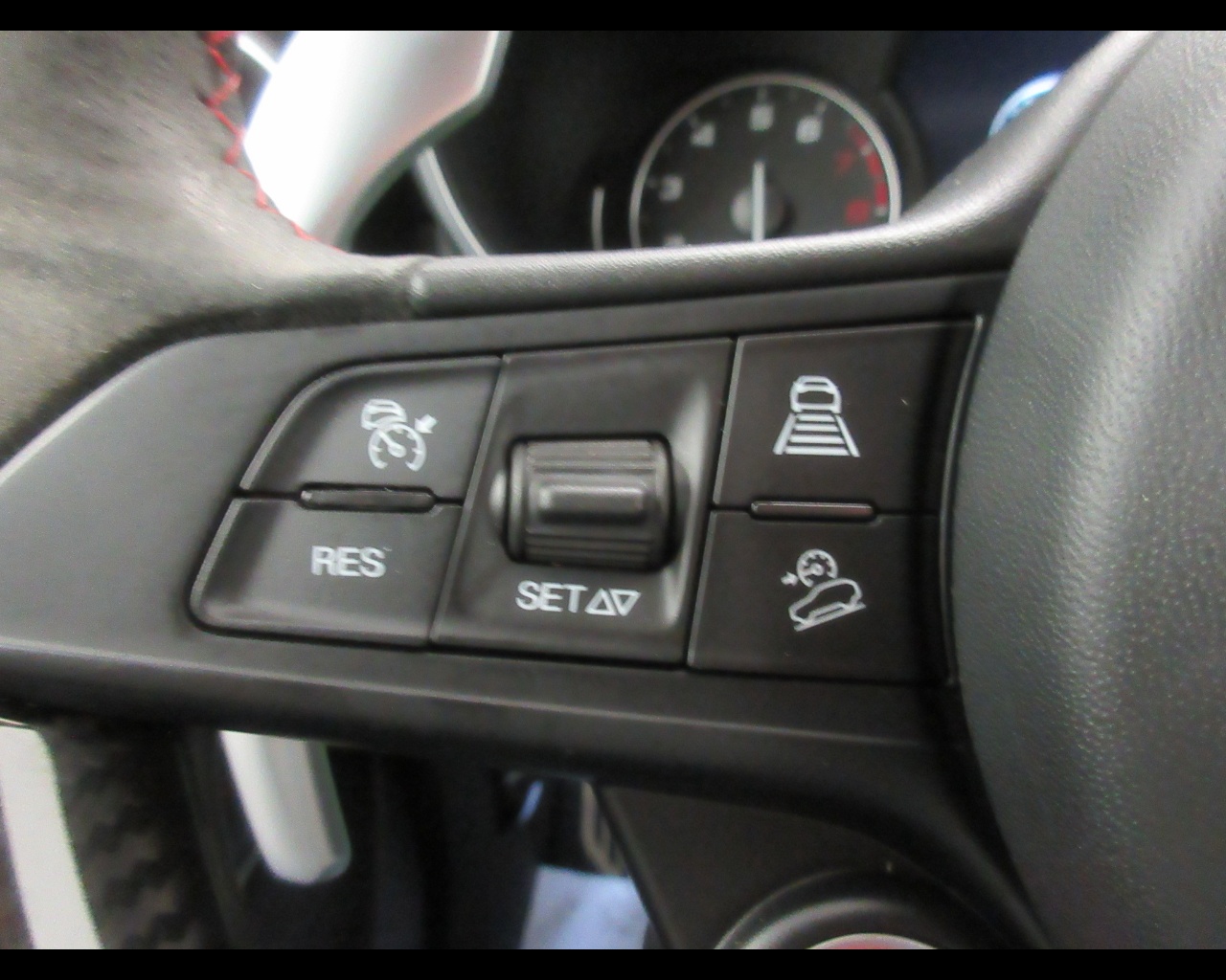 Alfa Romeo Stelvio Stelvio 2.9 V6 Bi-Turbo 510cv Quadrifoglio Q4 Auto - 17