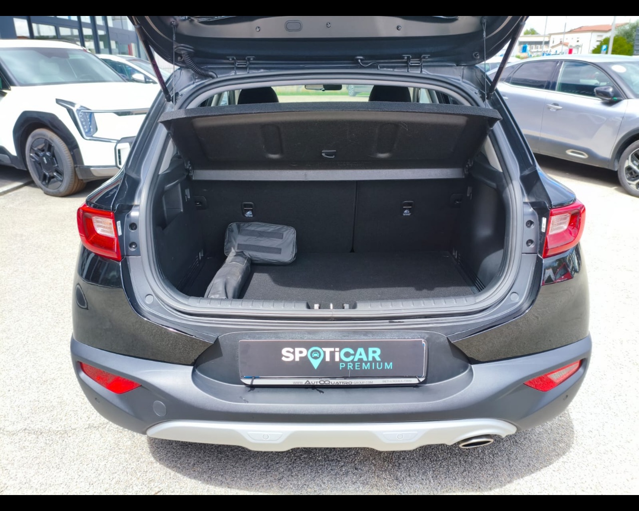 Foto KIA Stonic 1.2 dpi Style s/Design Pack gpl 82cv
