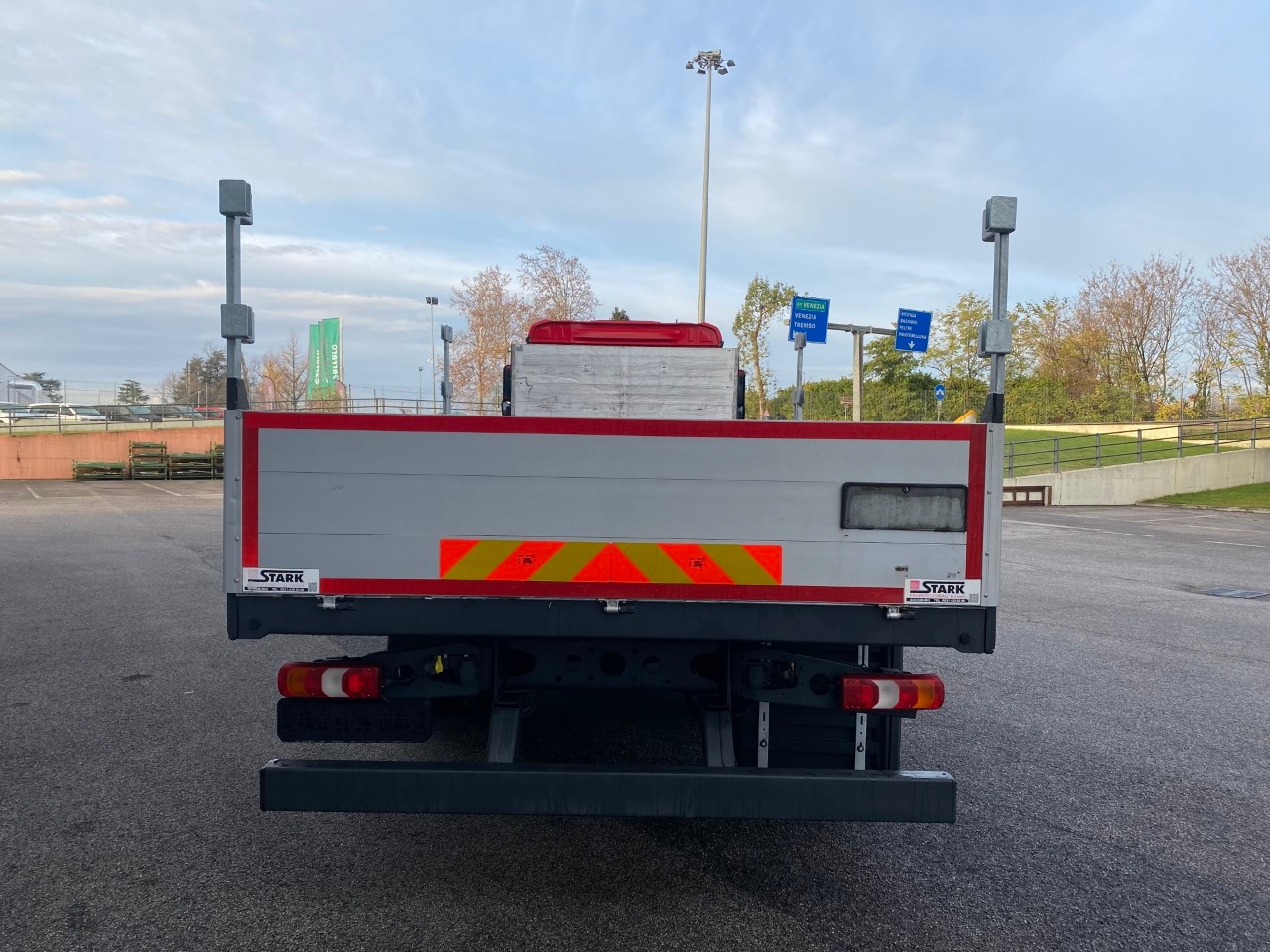 Mercedes Antos 1824 L cab. S Classic space 2,3 - 6