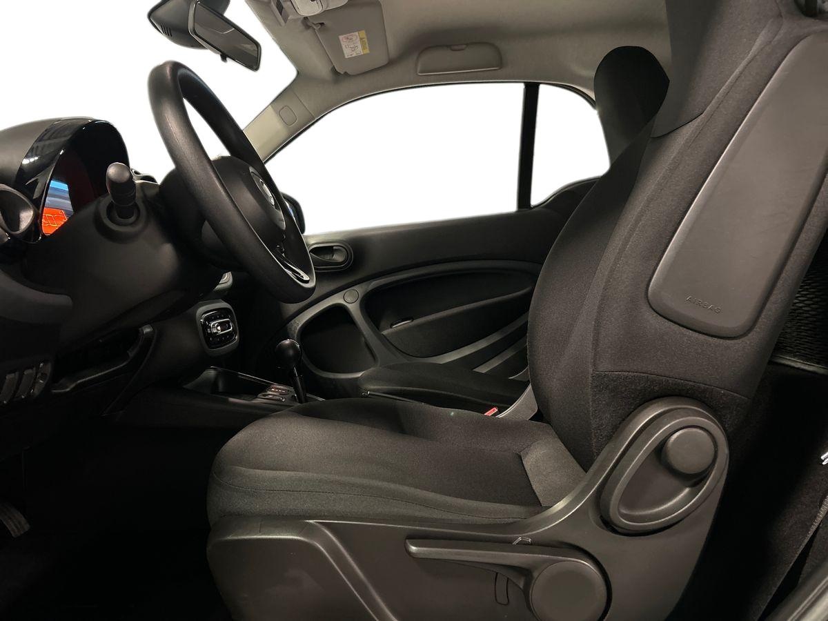 smart fortwo fortwo 4,6kW EQ Pure - 10