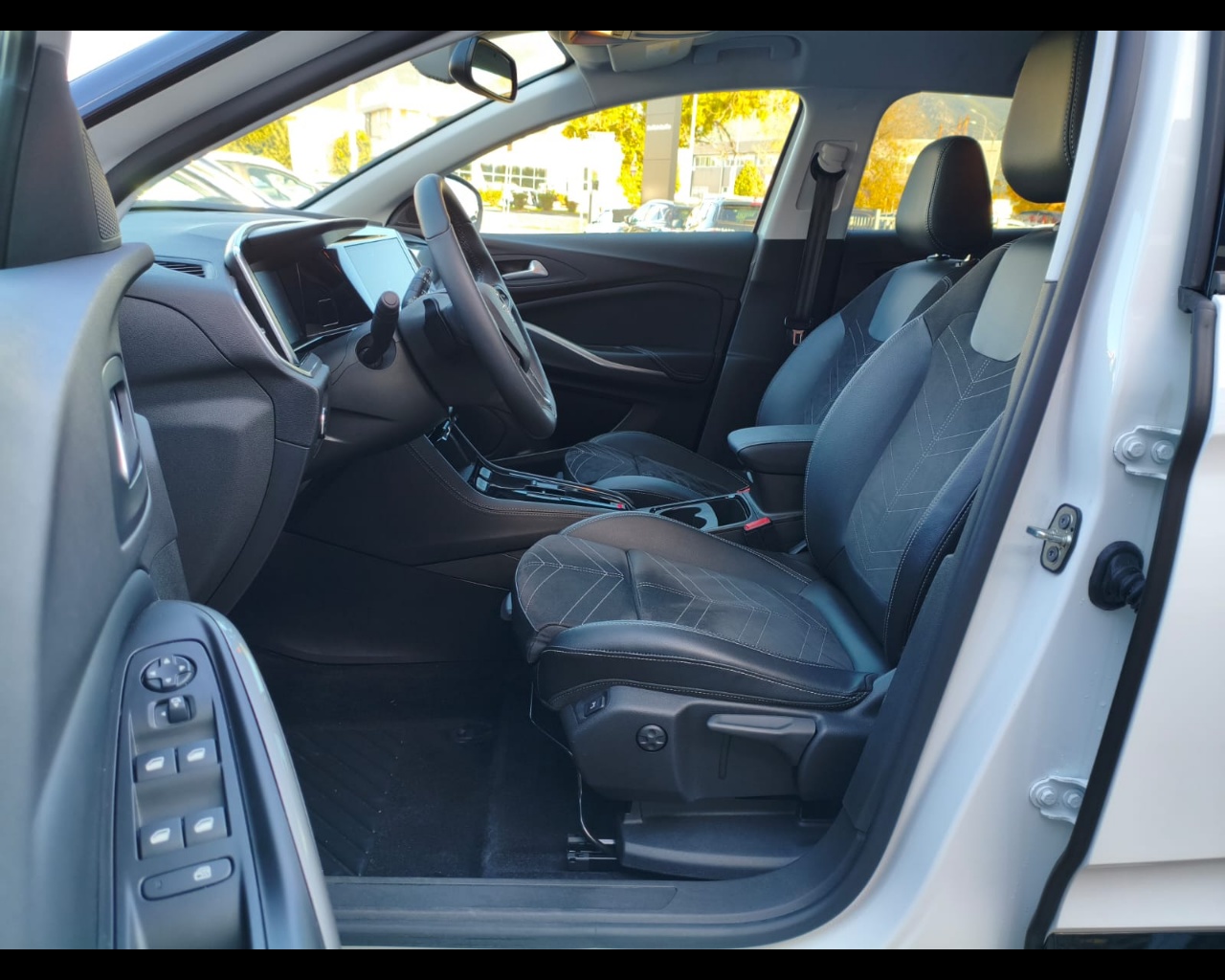 Foto OPEL Grandland 1.5 ecotec GS s&s 130cv at8