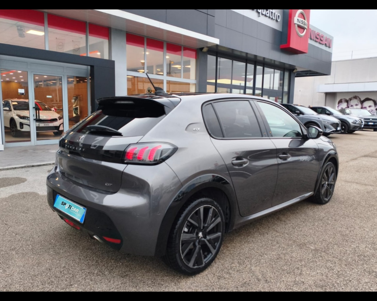 Foto PEUGEOT 208 1.5 bluehdi GT Pack s&s 100cv