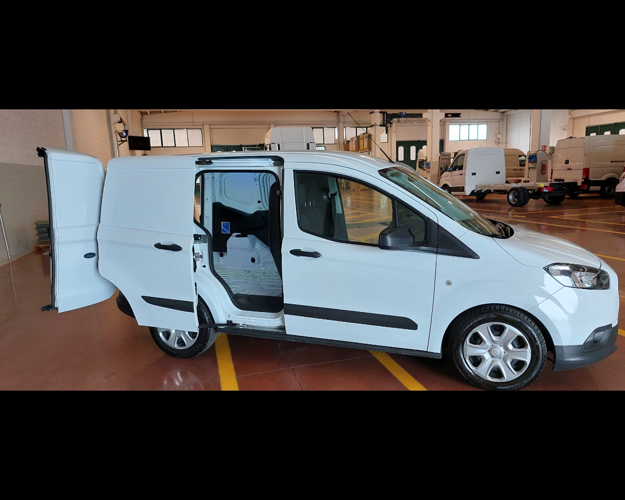 FORD TRANSIT COURIER 1.5