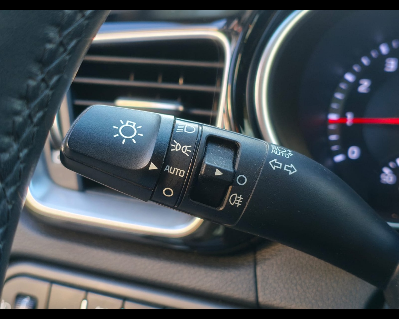 Foto KIA XCeed 1.0 tgdi Gpl Business 117cv mt