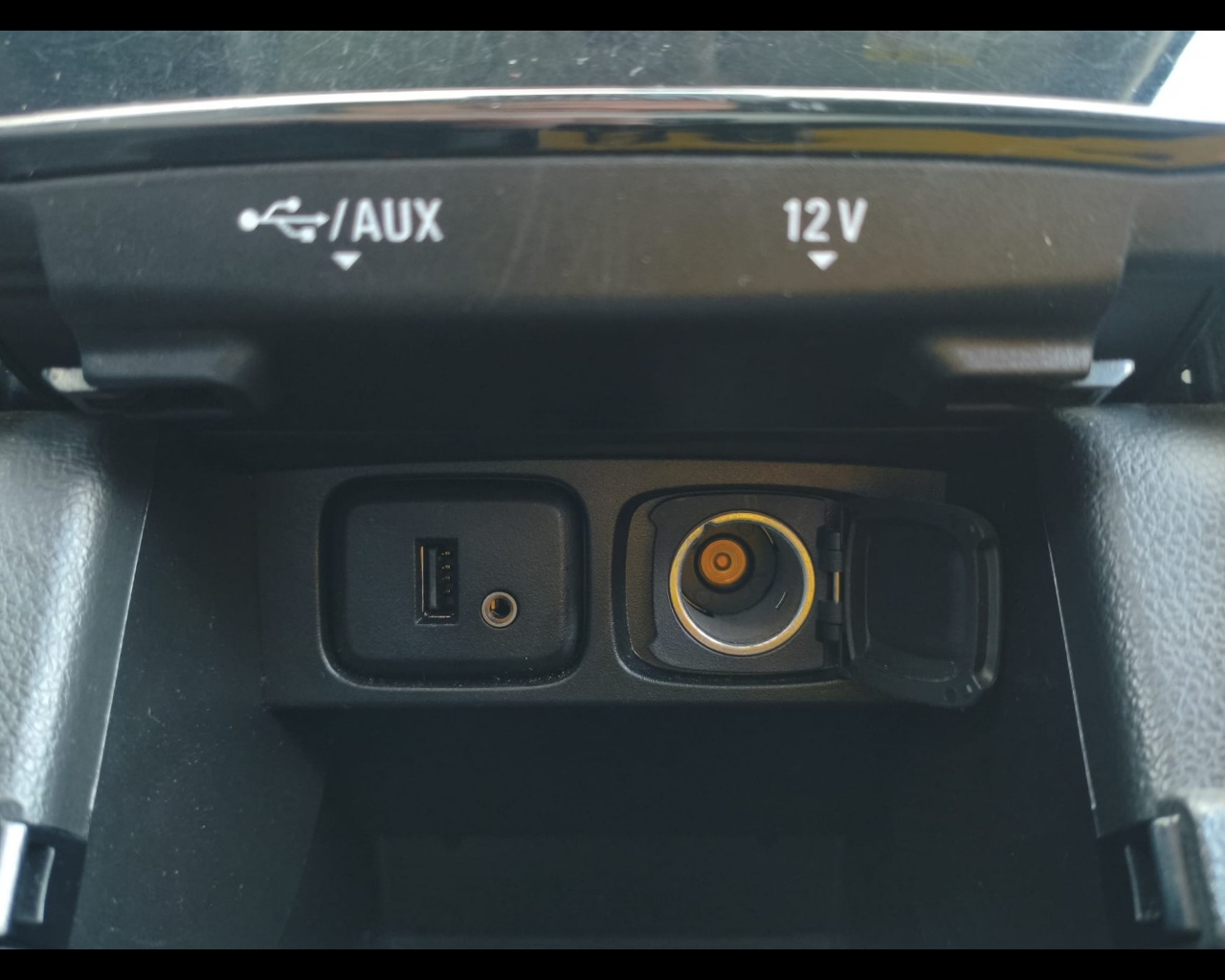 Foto OPEL Mokka X 1.6 cdti Innovation 4x2 136cv auto